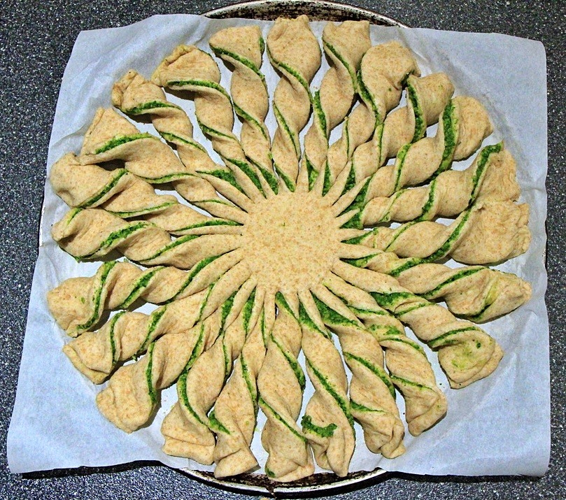 Arugula pesto bread pinwheel wreath