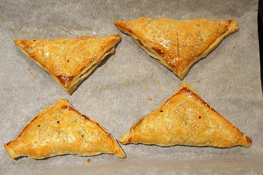Baked turnovers