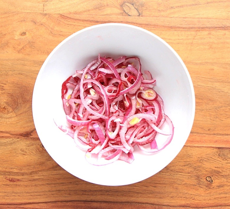 Quick pickled onions