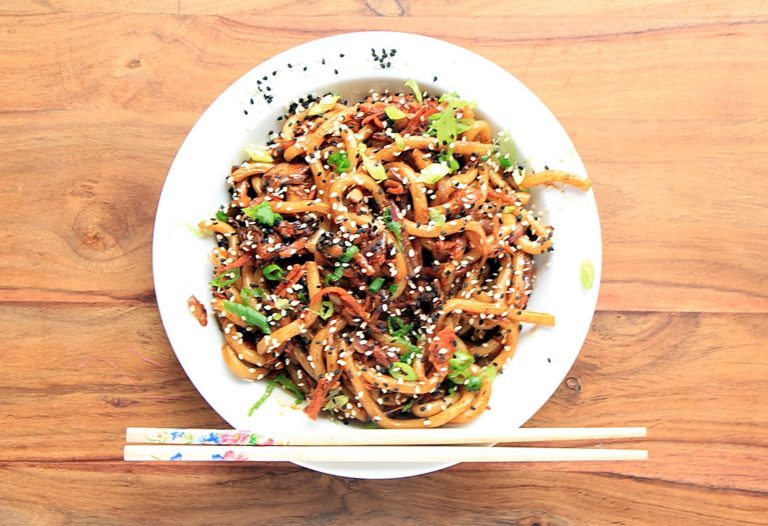 The Perfect Vegetarian Udon Noodles