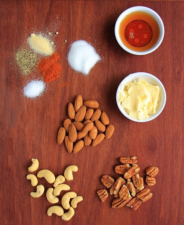 Ingredients for sweet and spicy nuts