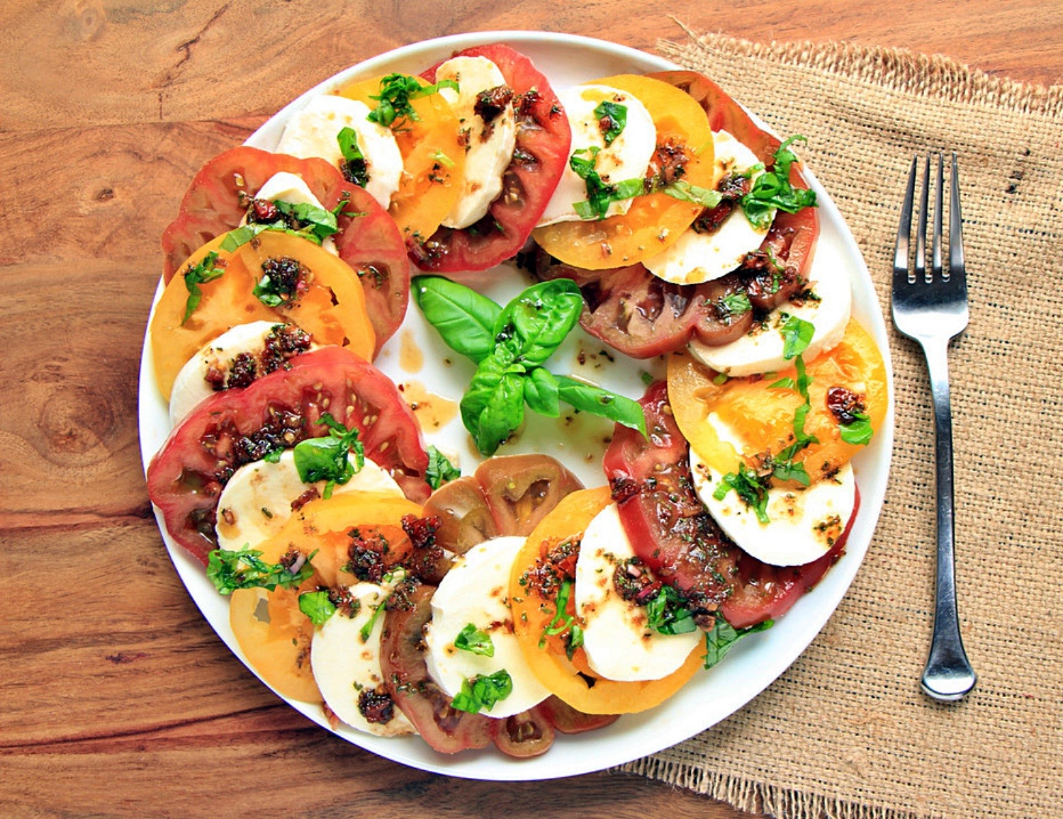Heirloom tomato and mozzarella salad