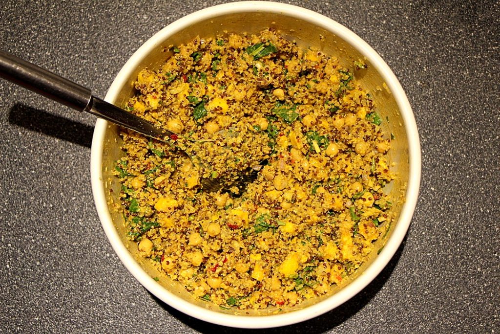 Curry quinoa salad