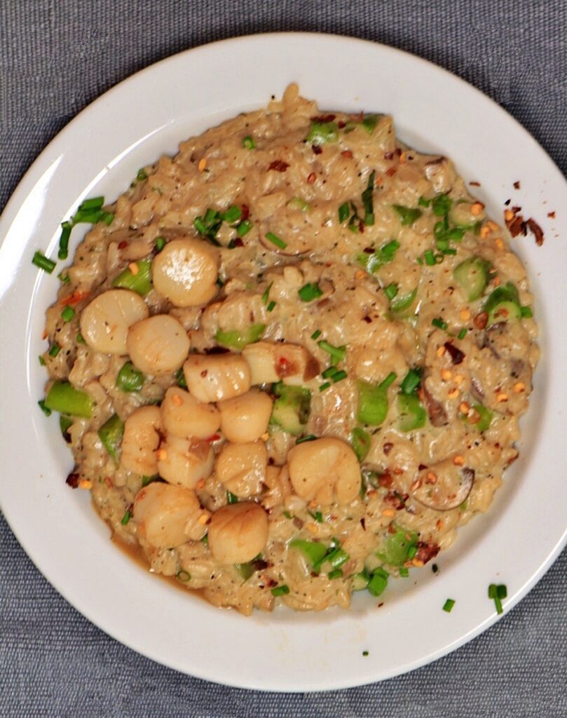 Asparagus mascarpone risotto with pan fried scallops