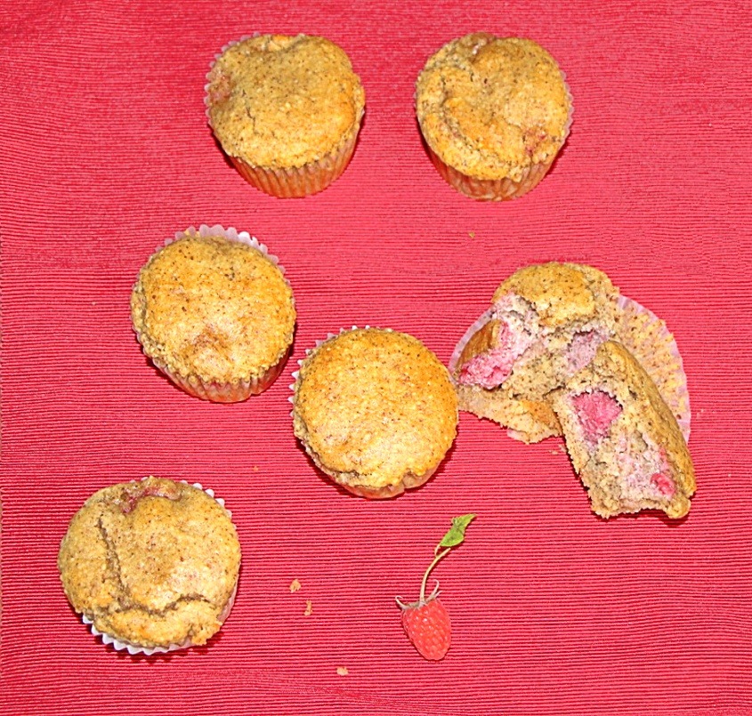 Healthy lemon raspberry muffins