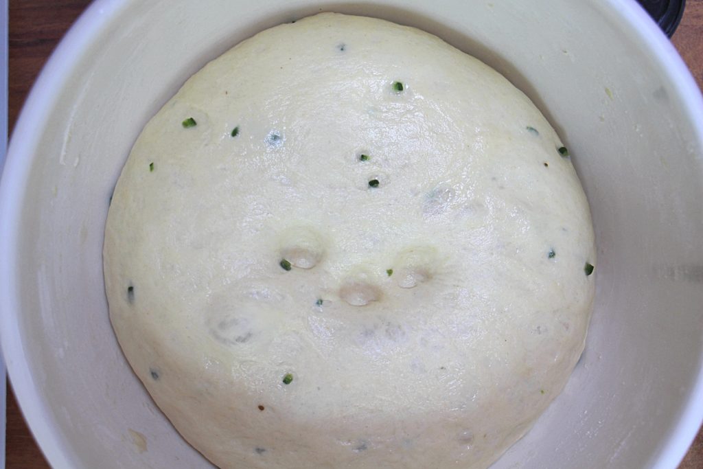 The dough for buns