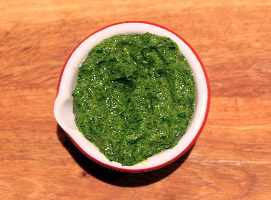 Chive and olive oil paste