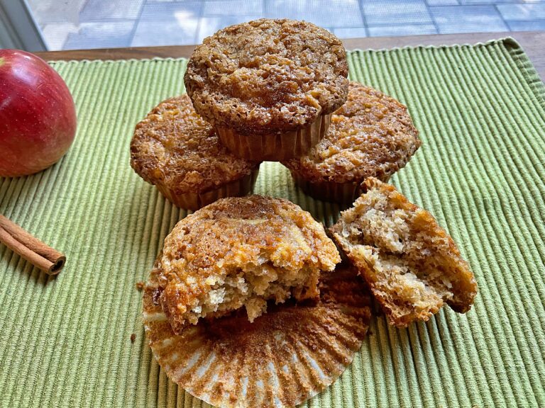 Delicious and Easy Apple Muffins