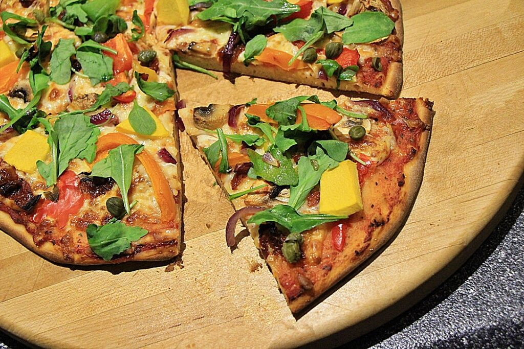 Vegetable pizza slice