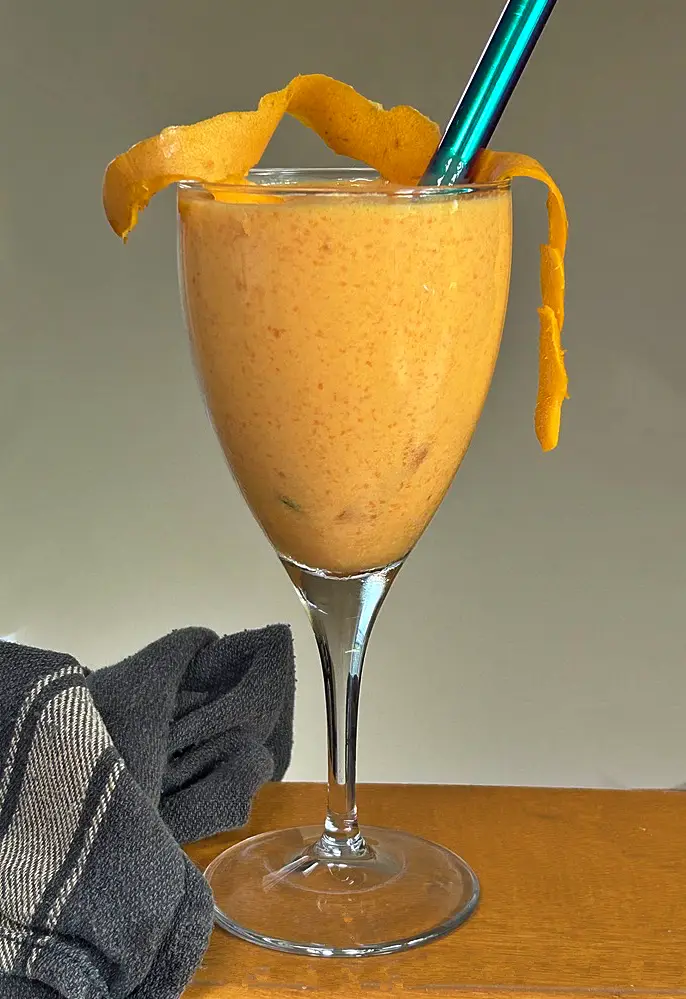 Mango carrot smoothie