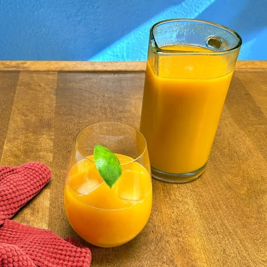 Mango agua fresca