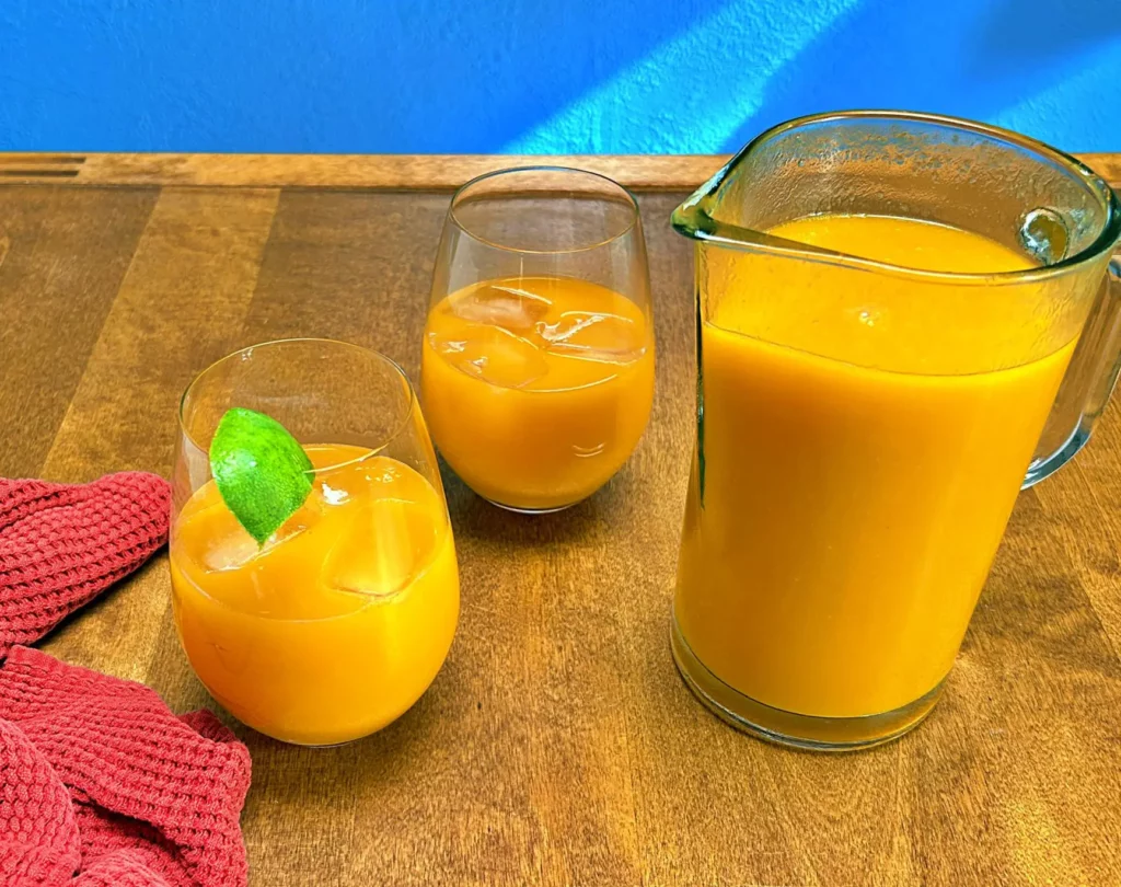 Mango agua fresca